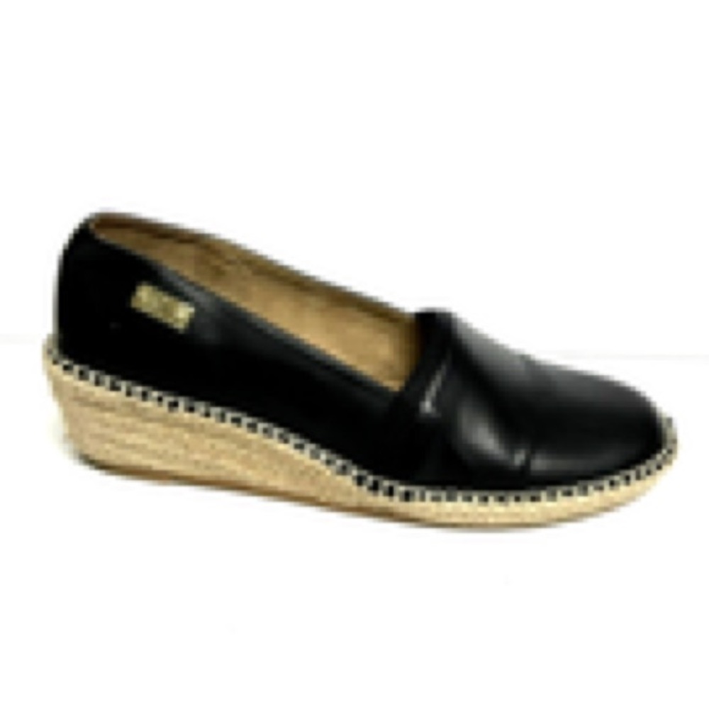 Reaction Kenneth Cole Size 6,Elegant Black Leather Espadrilles, EUC!